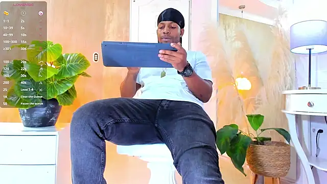 Snapshot of RicoBrown777_ chatting on 04.27.26 RicoBrown777 online show from 04.27.26