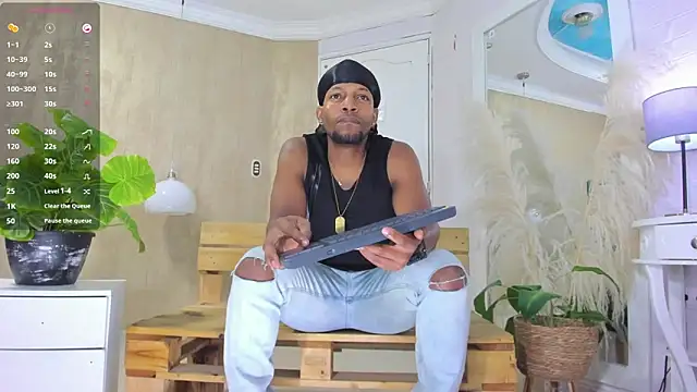 Snapshot of RicoBrown777_ chatting on 05.06.26 RicoBrown777 online show from 05.06.26