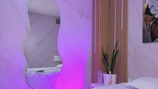 Daphne81  online show from 09.27.25