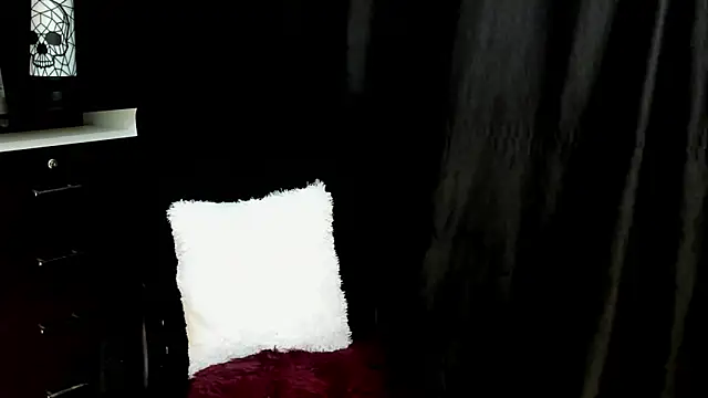 Snapshot of nasty_katty_ chatting on 01.17.25 nasty katty online show from 01.17.25