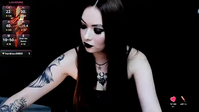 Snapshot of nasty_katty_ chatting on 10.08.25 nasty katty online show from 10.08.25