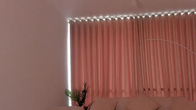 Snapshot of SavannahWildee chatting on 09.14.25 SavannahWildee online show from 09.14.25