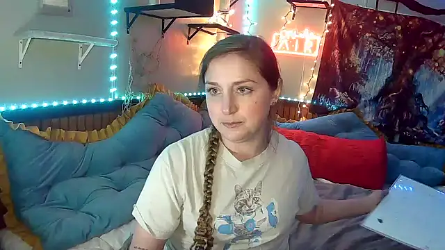 mirannacult online show from 12.15.24