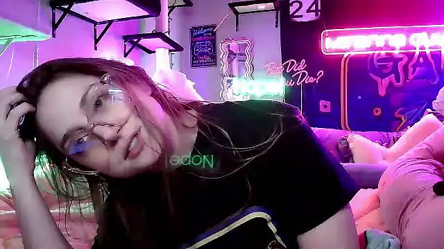 mirannacult online show from 03.16.25