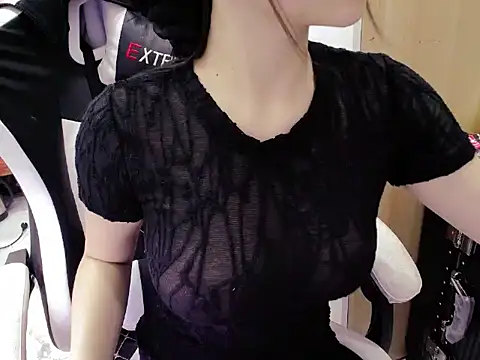 Lynk Lee69 online show from 03.22.25