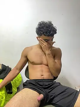 Snapshot of Mentriplex chatting on 02.03.25 Mentriplex online show from 02.03.25