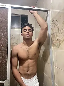 Snapshot of Mentriplex chatting on 09.18.25 Mentriplex online show from 09.18.25