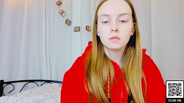 Snapshot of Wild__flowers chatting on 02.25.26 Wild flowers online show from 02.25.26