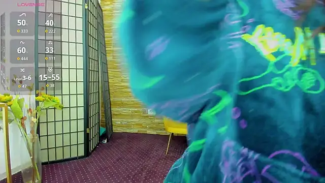 AishaRouhi online show from 10.28.25