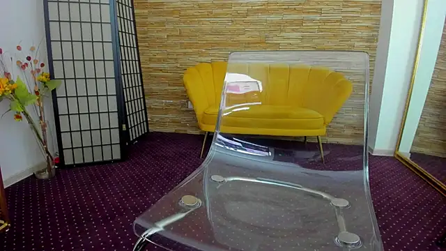 AishaRouhi online show from 11.04.25