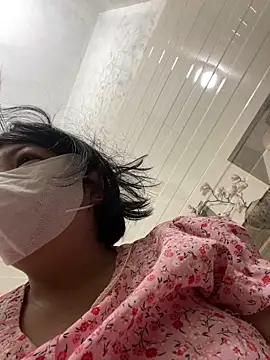 Hachi Sweetbabie  online show from 03.06.26