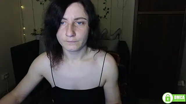 Muse kitty jenia online show from 10.11.25