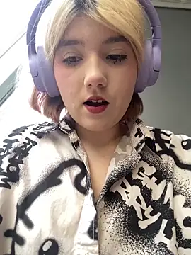 Snapshot of Baby__Naughty chatting on 02.26.25 Baby Naughty online show from 02.26.25
