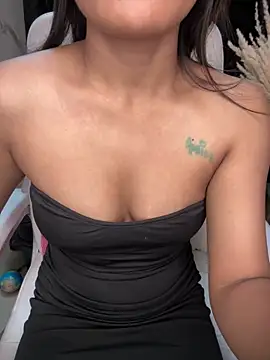 LeisyXO online show from 01.03.25