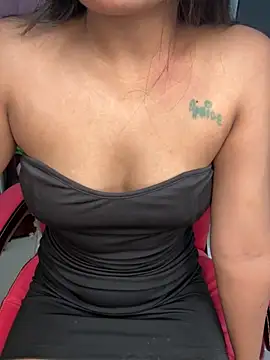 LeisyXO online show from 10.30.25