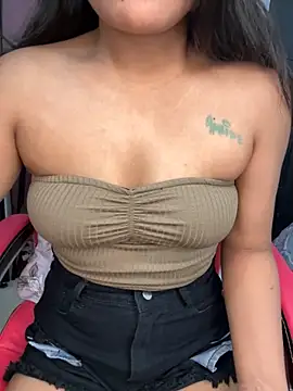 LeisyXO online show from 11.03.25