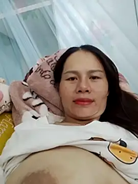 Snapshot of Baby-ladyass20 chatting on 12.15.25 Baby-ladyass20 online show from 12.15.25