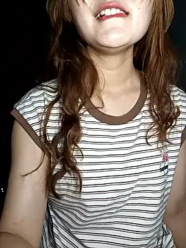 Snapshot of Girl20sexy chatting on 04.23.26 Girl20sexy online show from 04.23.26