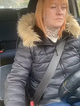 poussichienne online show from 03.28.26