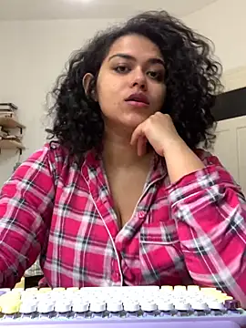 Curvydesifromgermany online show from 09.18.25