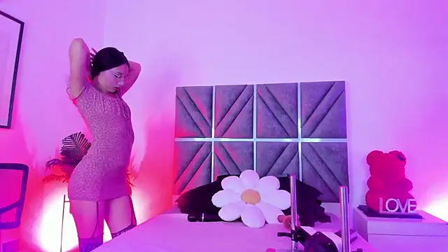 Laura Dicardy online show from 02.28.26