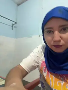 Snapshot of hannahayat chatting on 06.30.26 hannahayat online show from 06.30.26