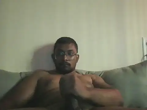 Snapshot of chennaibull101 chatting on 04.01.26 chennaibull101 online show from 04.01.26