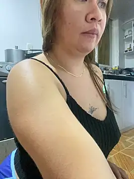 Emiily lee online show from 03.07.25