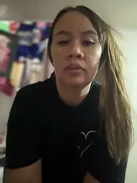 Emiily lee online show from 12.18.25