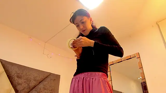 BonnieCute  online show from 02.20.26