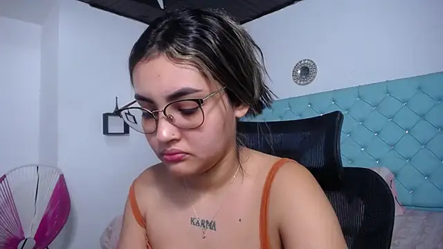 Snapshot of antonella_sweetlittle chatting on 05.02.26 antonella sweetlittle online show from 05.02.26
