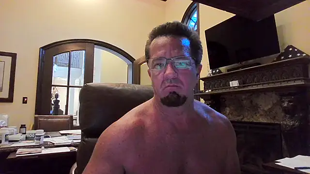 Snapshot of sluttydylan chatting on 05.03.26 sluttydylan online show from 05.03.26