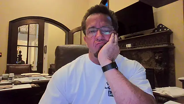 Snapshot of sluttydylan chatting on 05.08.26 sluttydylan online show from 05.08.26