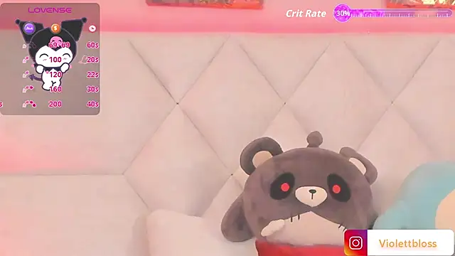 Snapshot of Violettbloss chatting on 11.05.25 Violettbloss online show from 11.05.25