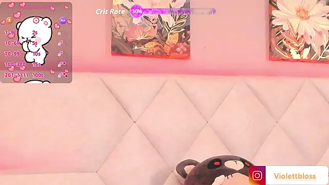 Snapshot of Violettbloss chatting on 11.13.25 Violettbloss online show from 11.13.25