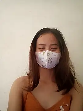 Snapshot of Nobita2z chatting on 12.18.24 Nobita2z online show from 12.18.24