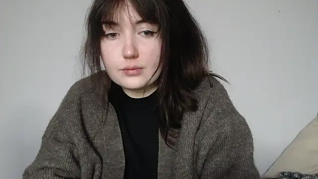Snapshot of Lynylou chatting on 03.17.26 Lynylou online show from 03.17.26