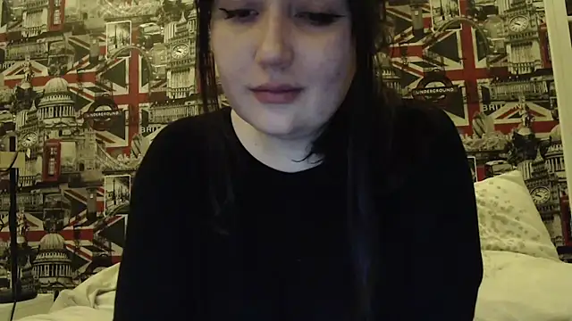 Snapshot of Lynylou chatting on 03.25.26 Lynylou online show from 03.25.26