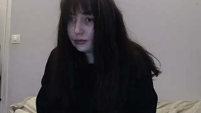 Snapshot of Lynylou chatting on 04.03.26 Lynylou online show from 04.03.26
