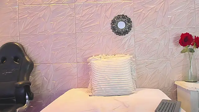 paula  cruzz online show from 02.04.25