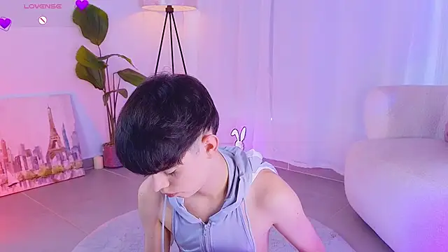 Snapshot of sebbyrose chatting on 09.14.25 sebbyrose online show from 09.14.25
