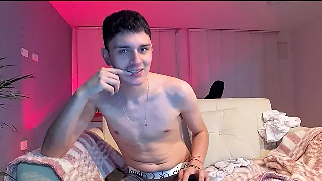 Snapshot of bastia_noooo chatting on 03.03.25 bastia noooo online show from 03.03.25