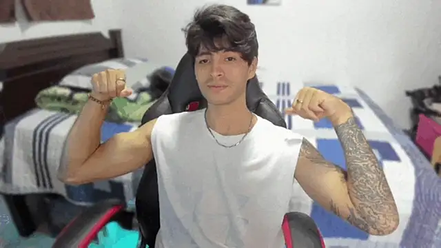 justin stark7 online show from 12.05.24