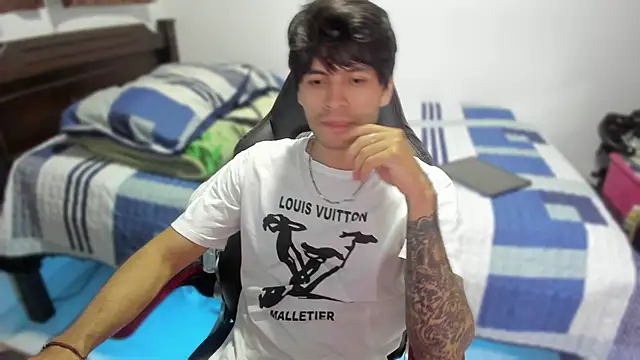 justin stark7 online show from 12.06.24