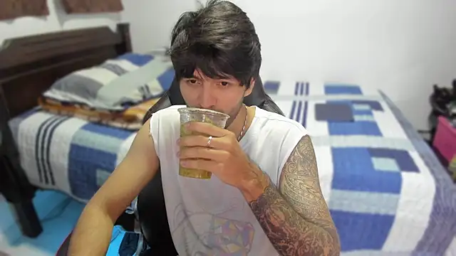 justin stark7 online show from 12.10.24