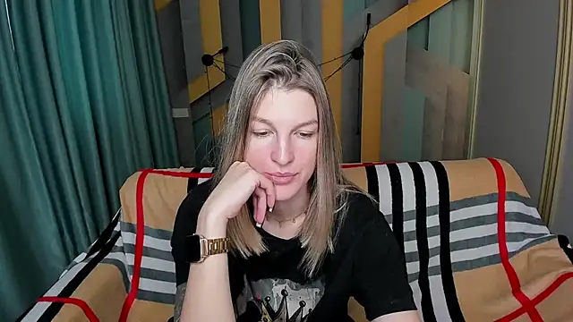 EmilyWalkeri online show from 12.05.25