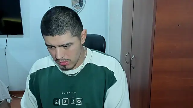 Snapshot of Baltazar_Dupont chatting on 10.29.25 Baltazar Dupont online show from 10.29.25