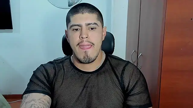 Snapshot of Baltazar_Dupont chatting on 11.10.25 Baltazar Dupont online show from 11.10.25