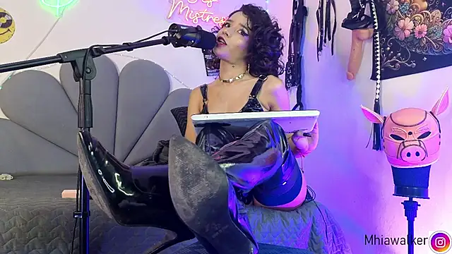 MhiaCorleone online show from 11.22.25