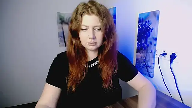 Snapshot of Lizzy_Love chatting on 02.26.26 Lizzy Love online show from 02.26.26